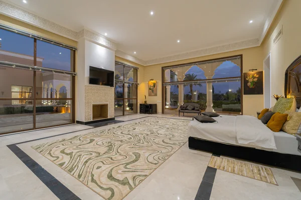 Mirana Palace suite with fireplace
