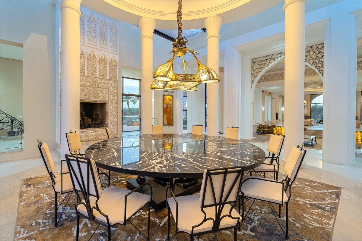 Mirana Palace dining room under the dome